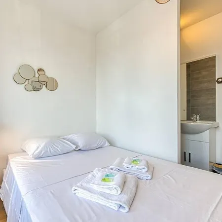 Standing, 4 Ch Dont 2 Sdb Prive, Clim, Fibre Grenoble