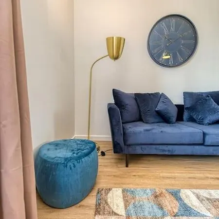 Standing, 4 Ch Dont 2 Sdb Prive, Clim, Fibre