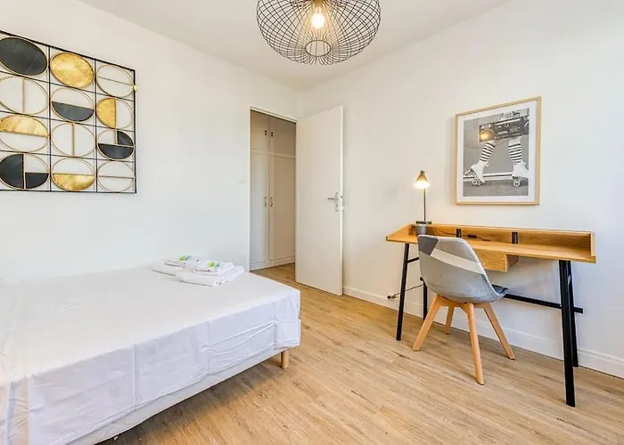 Standing, 4 Ch Dont 2 Sdb Prive, Clim, Fibre Grenoble