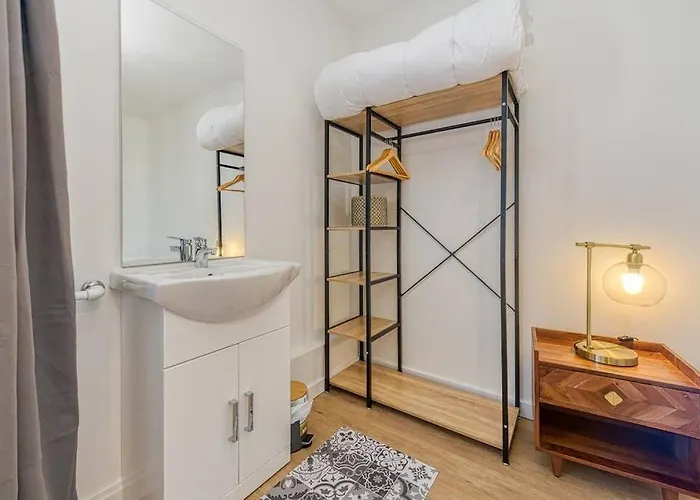 Standing, 4 Ch Dont 2 Sdb Prive, Clim, Fibre Apartment *