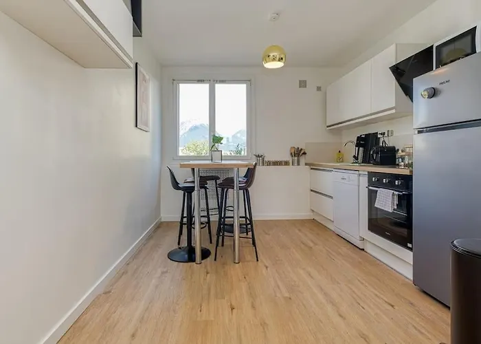 Apartment Standing, 4 Ch Dont 2 Sdb Prive, Clim, Fibre *