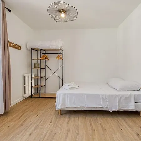 Standing, 4 Ch Dont 2 Sdb Prive, Clim, Fibre