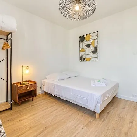 Standing, 4 Ch Dont 2 Sdb Prive, Clim, Fibre Lägenhet Grenoble