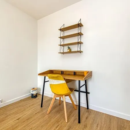 Lägenhet Standing, 4 Ch Dont 2 Sdb Prive, Clim, Fibre *