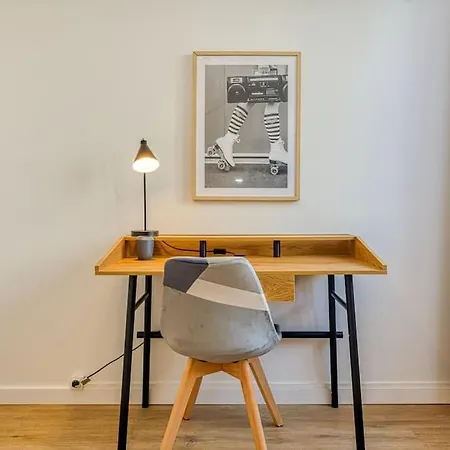 Standing, 4 Ch Dont 2 Sdb Prive, Clim, Fibre *